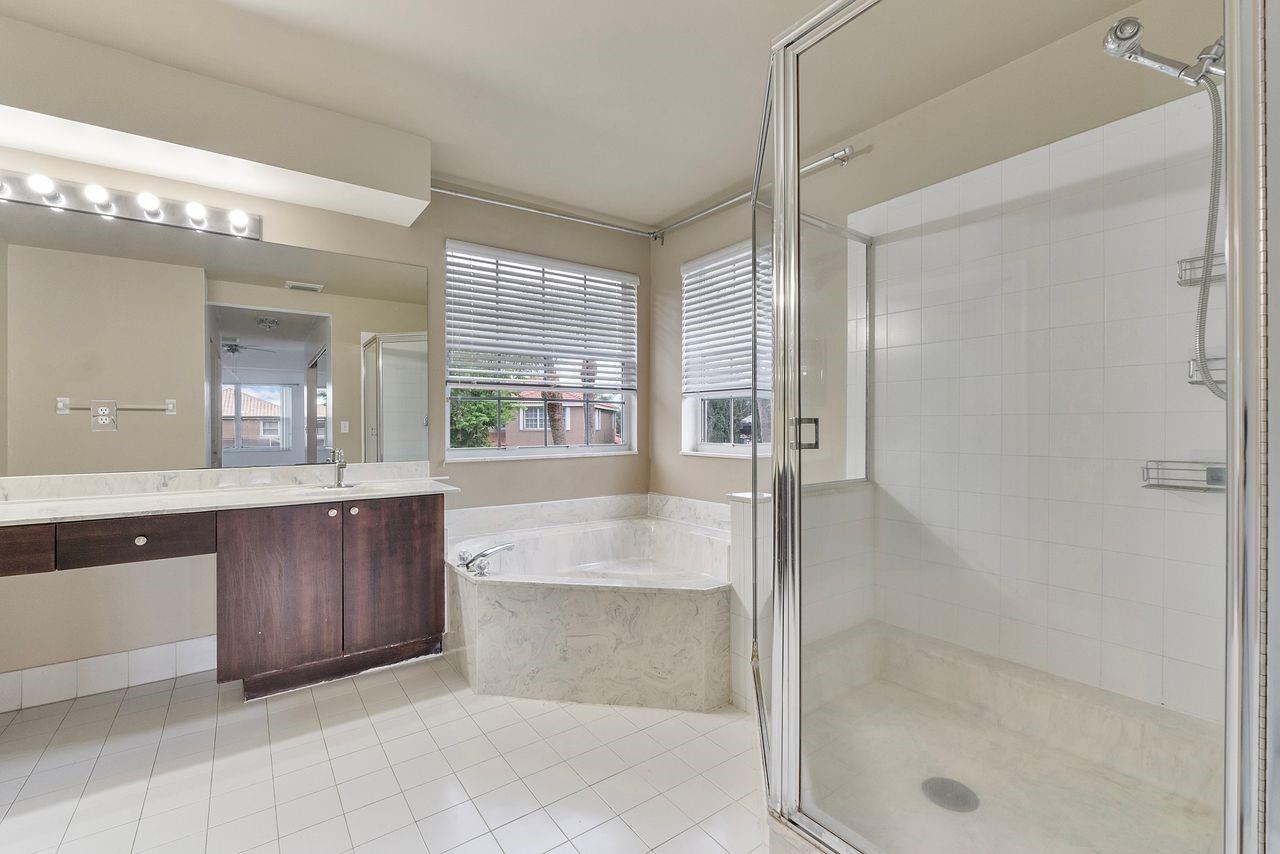 Wyndham Lakes North 158-2 - Residential