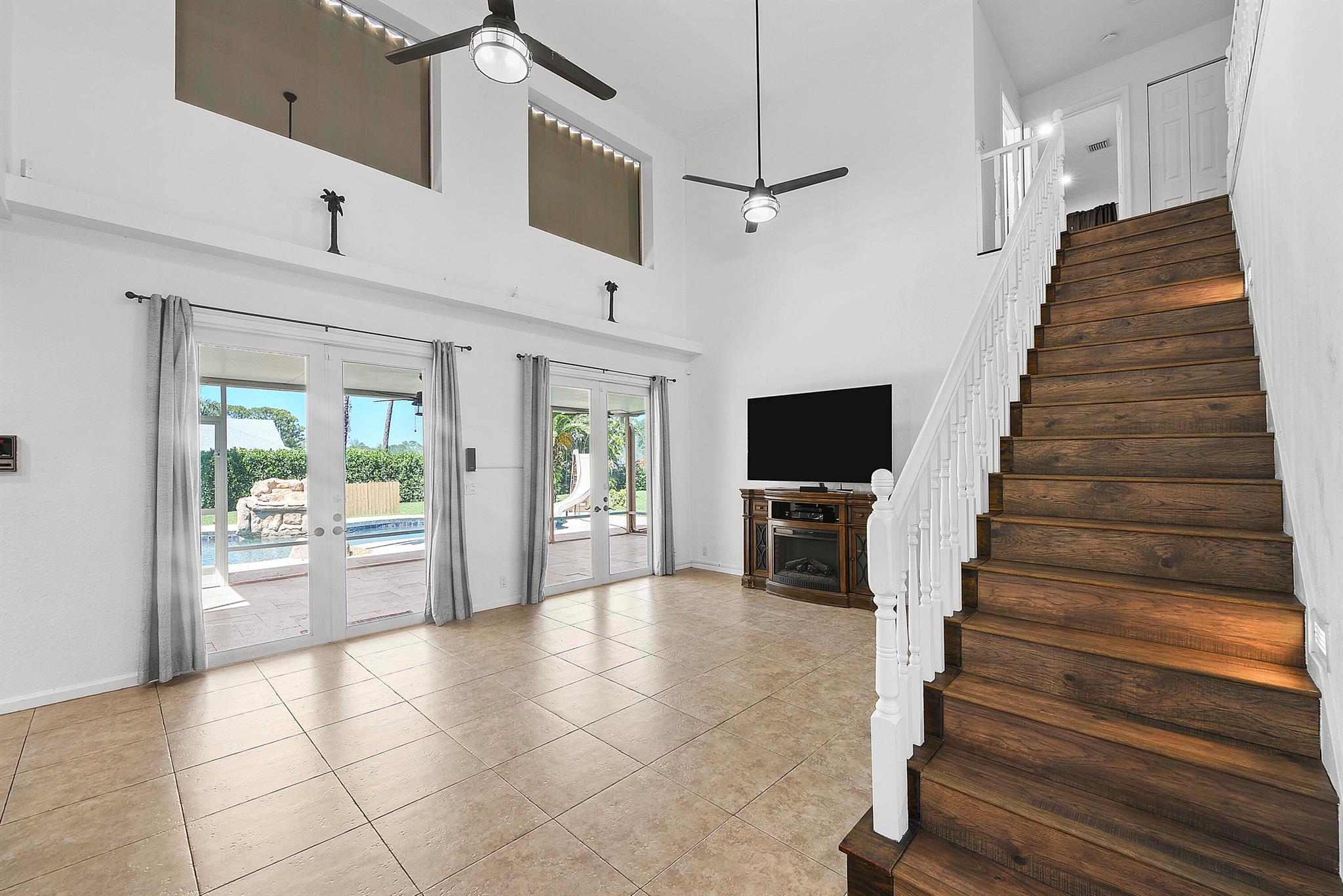 The Acreage - Residential
