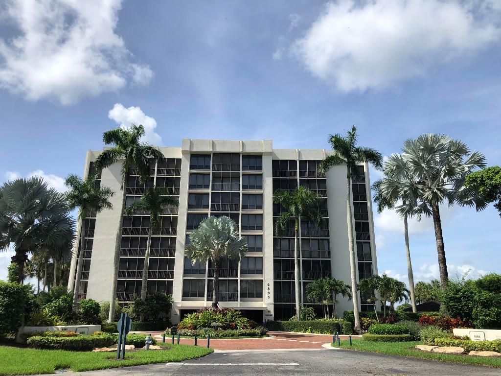 Photo of 6895 Willow Wood Drive #1065, Boca Raton, FL 33434 (MLS # R11130571)