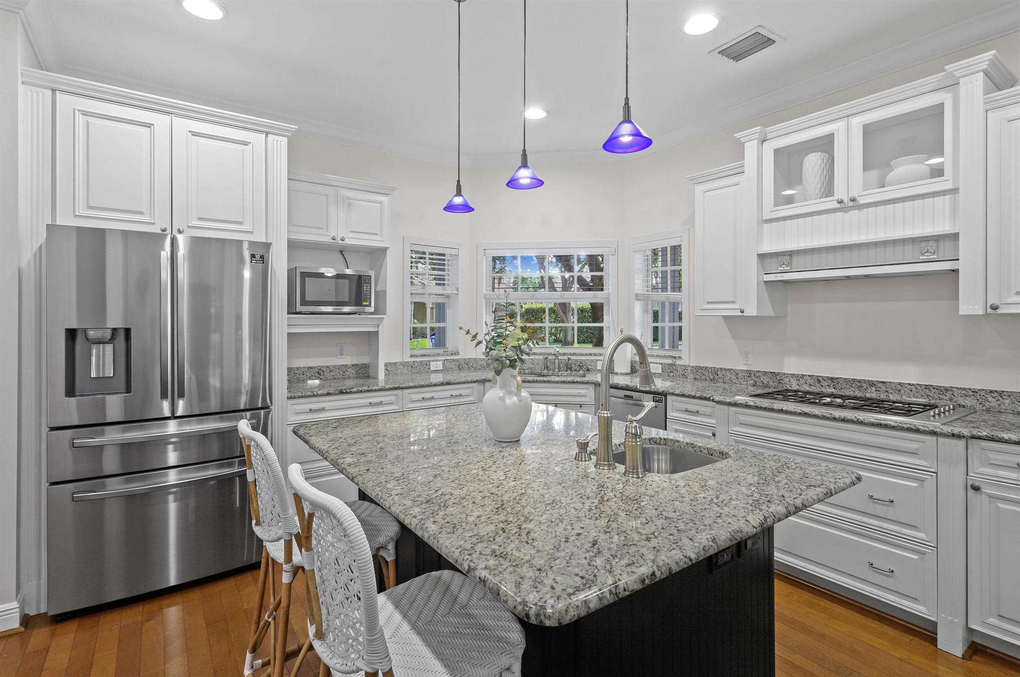 400 Mangrove Point