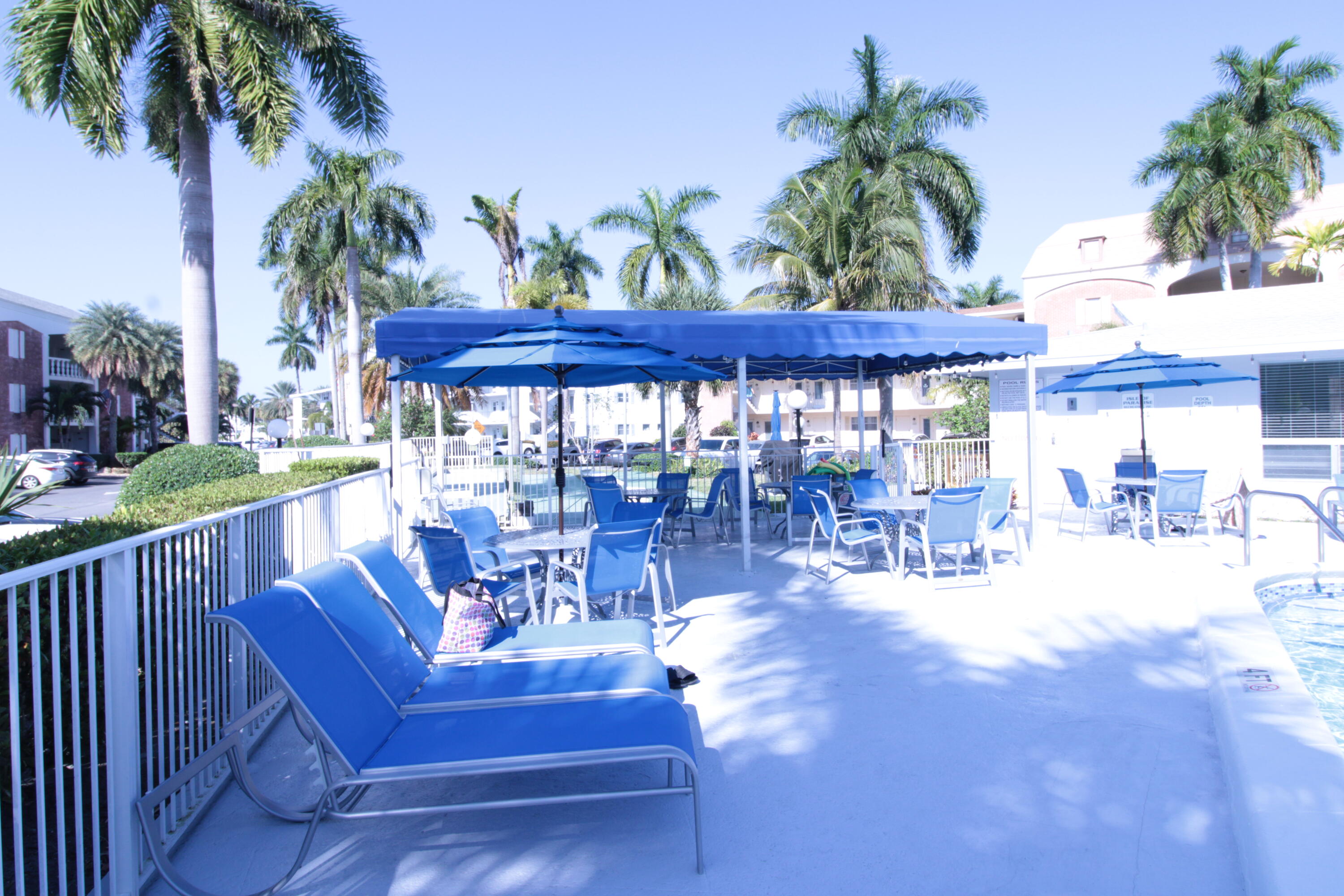 ISLE OF PARADISE CO-OP E - Residential