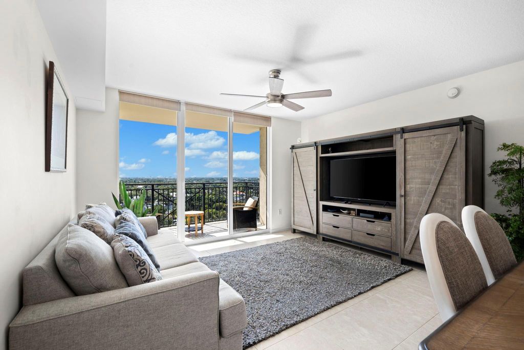 Photo of 610 W Las Olas Boulevard #1311, Fort Lauderdale, FL 33312 (MLS # F10471116)