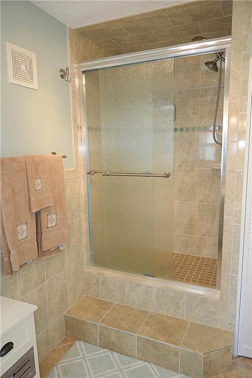 VILLAGE ROYALE GREENBROOK - Residential