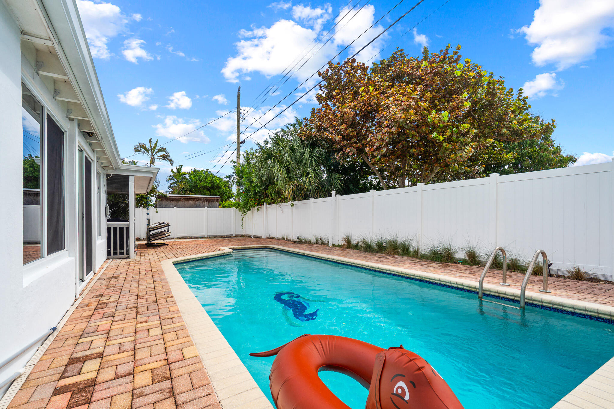 NORTH PALM BEACH VILLAGE OF 1 - Residential