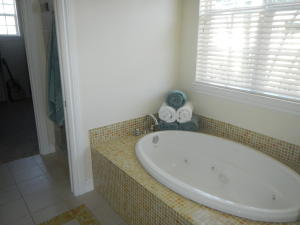 Mallory Square - Residential Lease