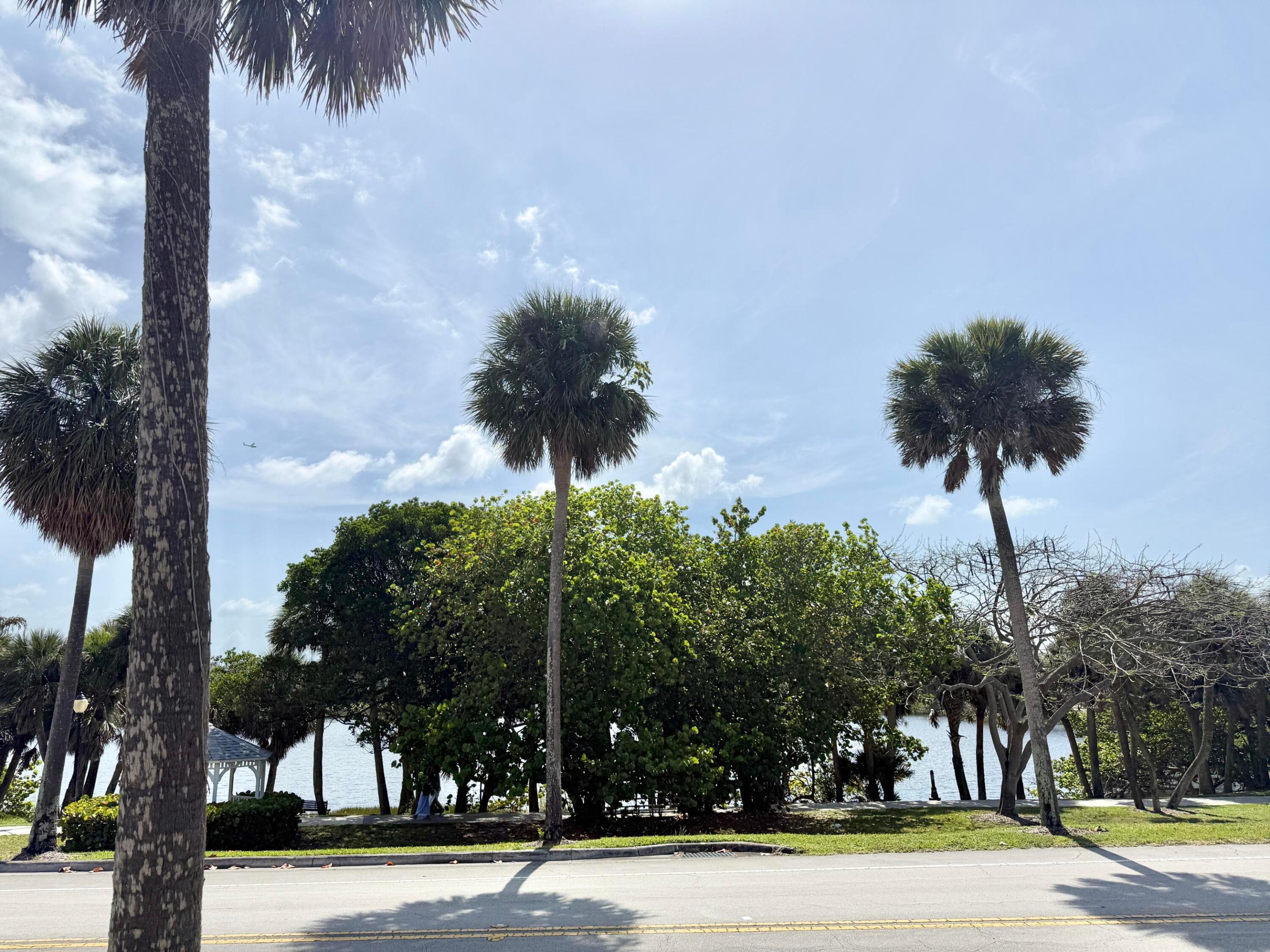SEASIDE OF JUNO BEACH - Residential