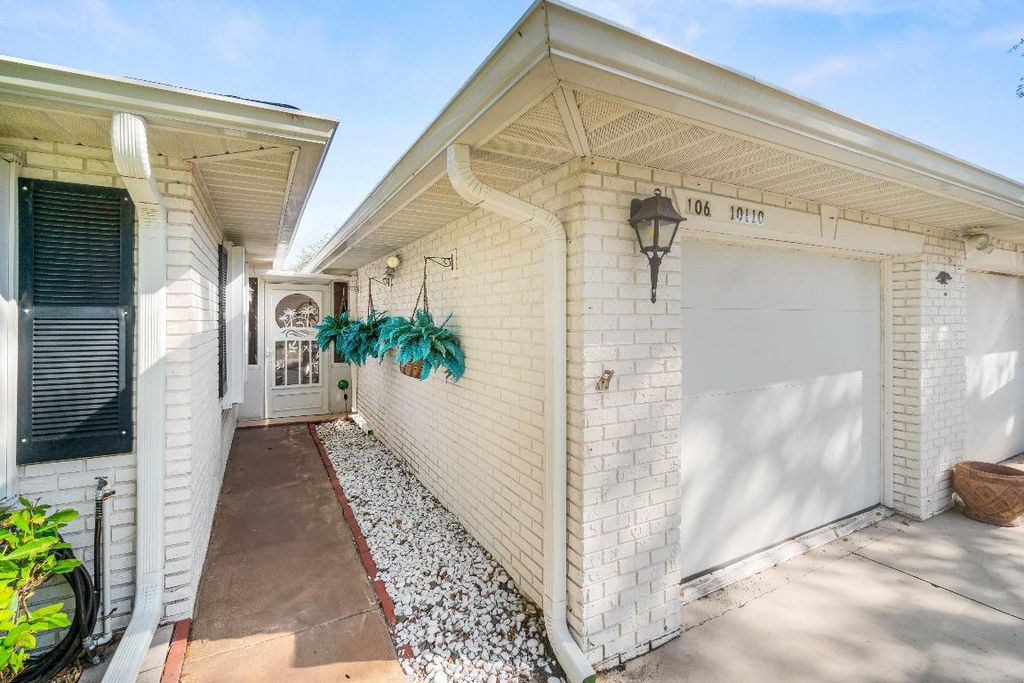 Photo of 10110 42nd Way, Boynton Beach, FL 33436 (MLS # R11139967)