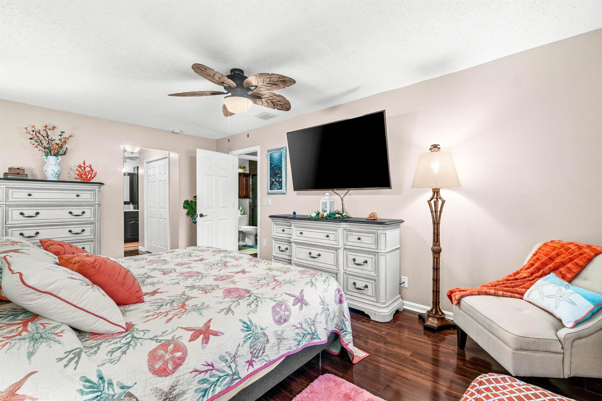 LIMETREE CONDO - Residential