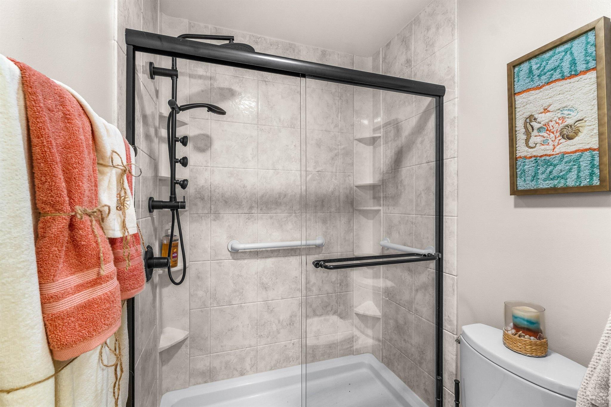 LIMETREE CONDO - Residential