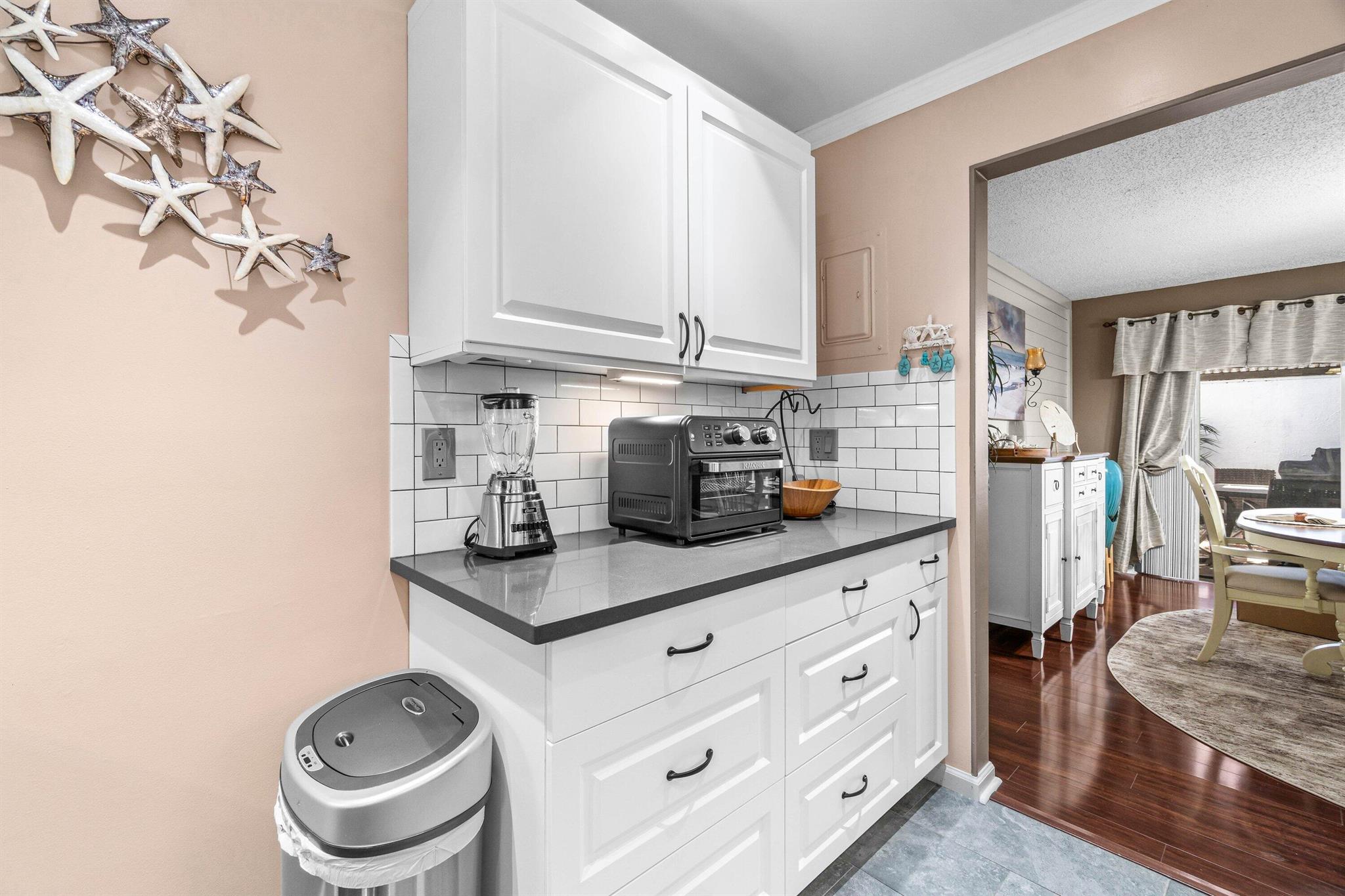 LIMETREE CONDO - Residential