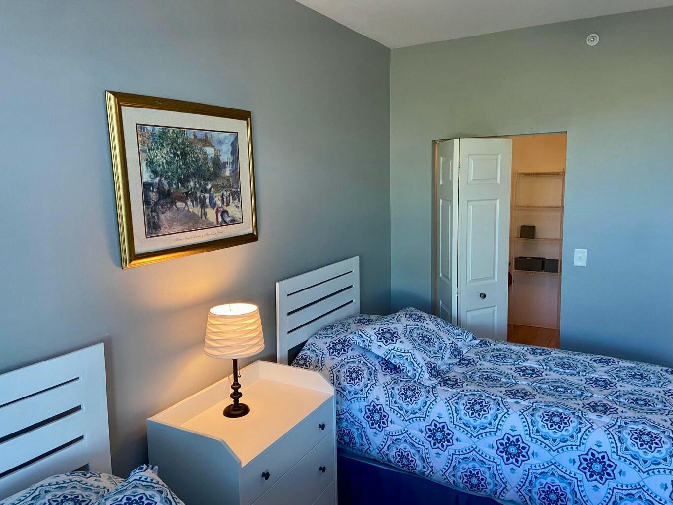 MOORINGS AT LANTANA CONDO - Residential Lease