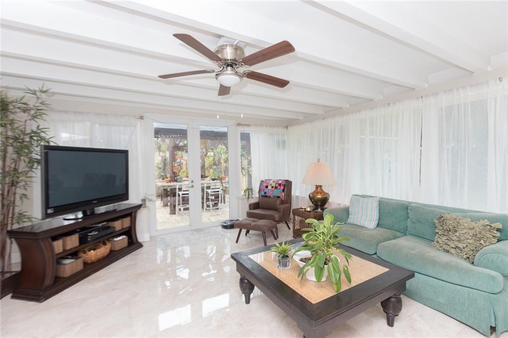 Lauderdale Isles 2 33-20 - Residential