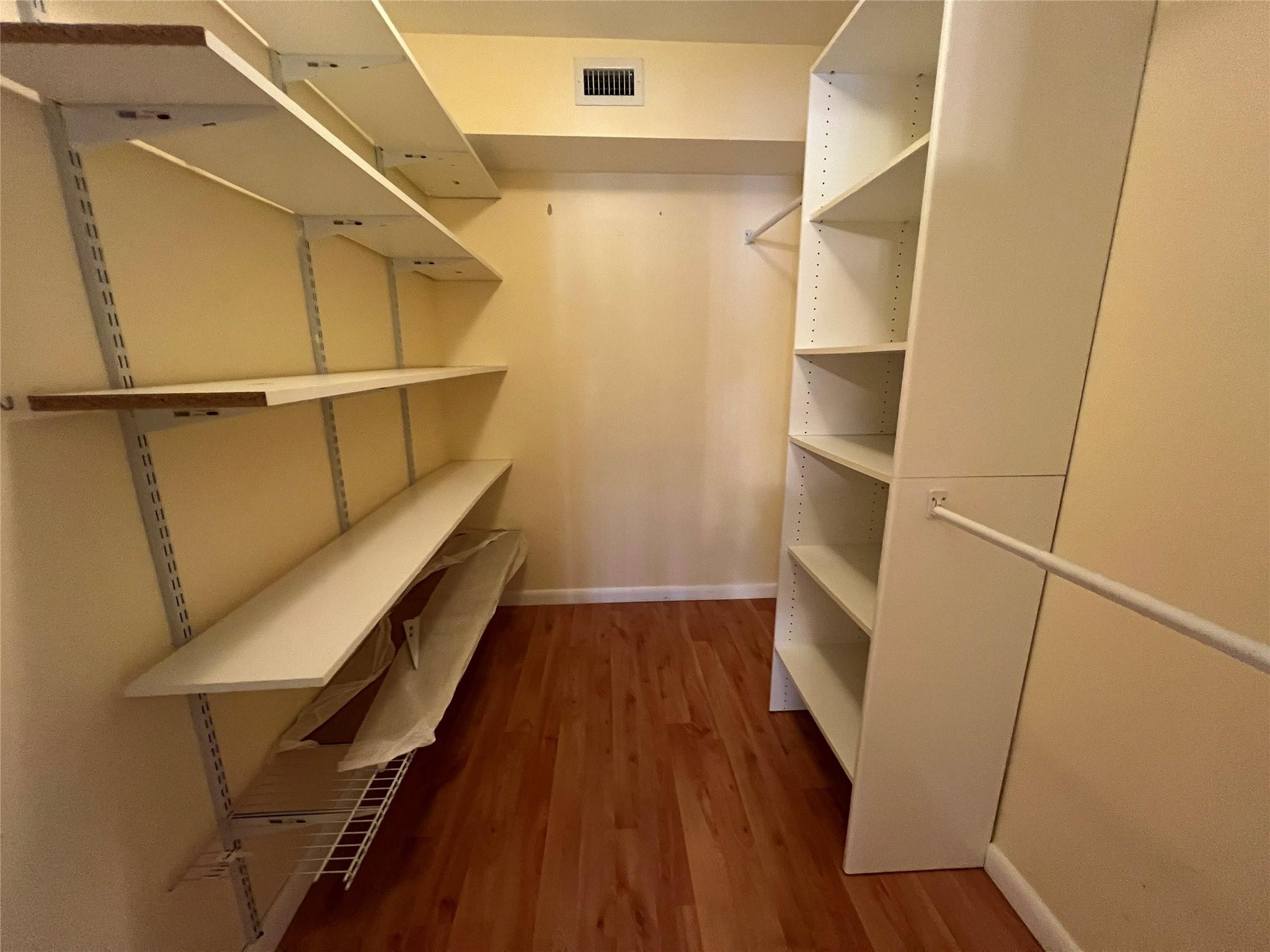 EDGEWATER CONDO - Residential Lease