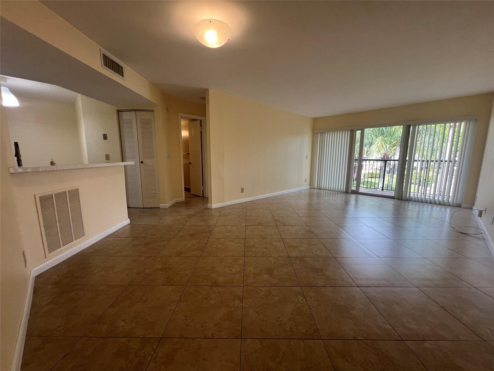 EDGEWATER CONDO - Residential Lease
