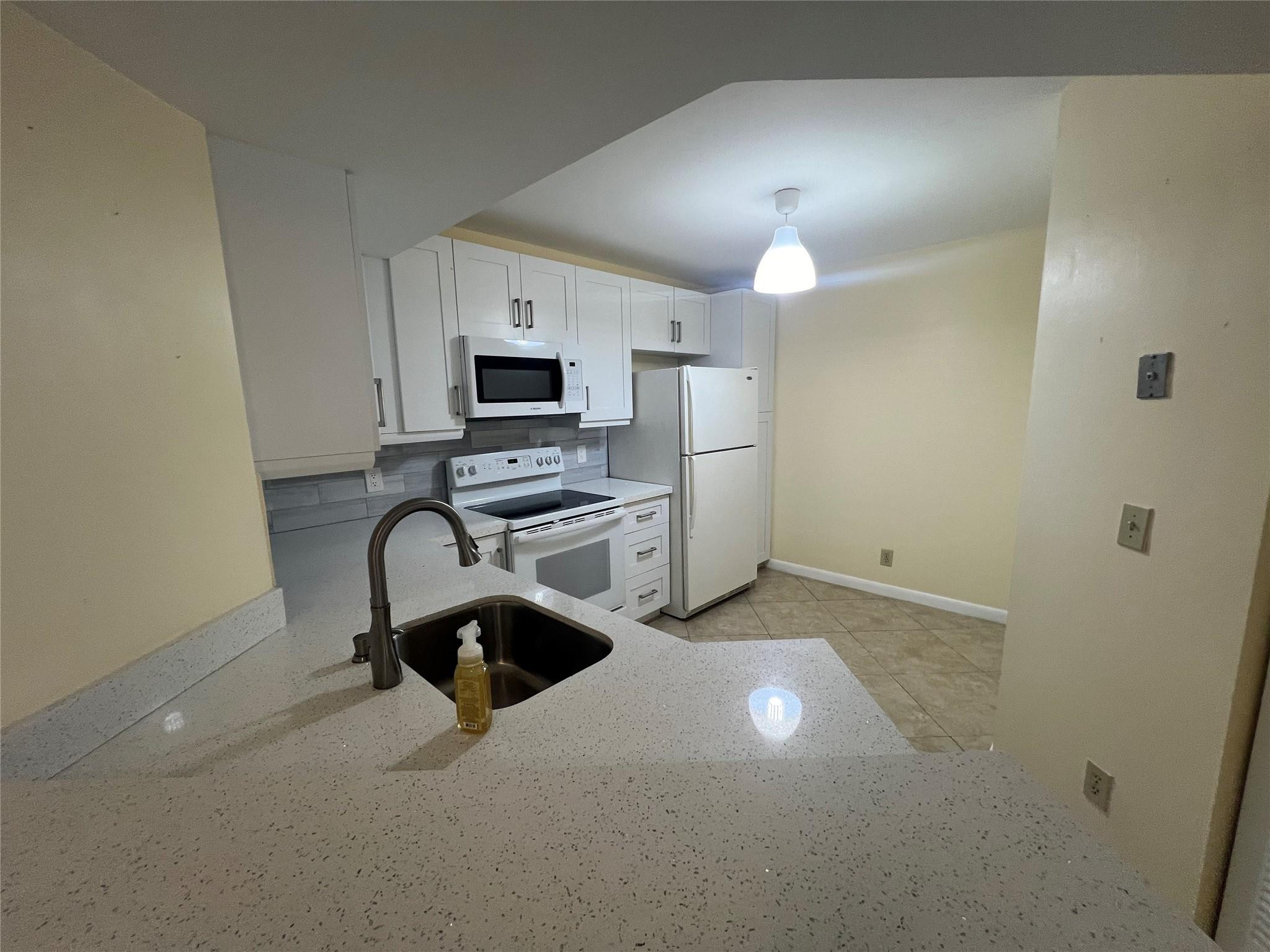 EDGEWATER CONDO - Residential Lease