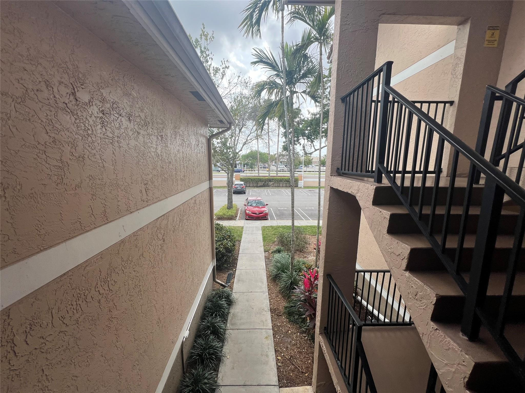 EDGEWATER CONDO - Residential Lease