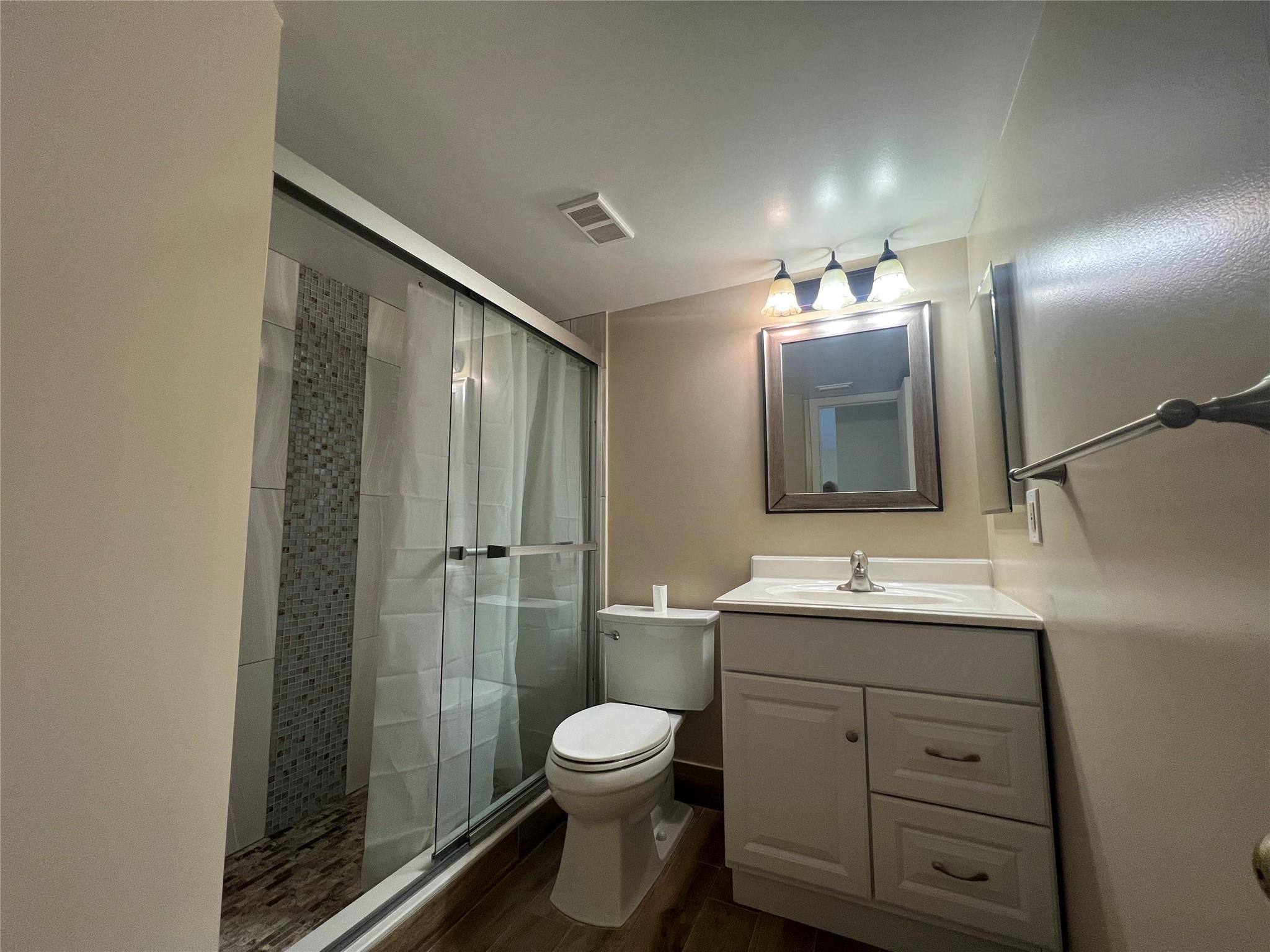 EDGEWATER CONDO - Residential Lease