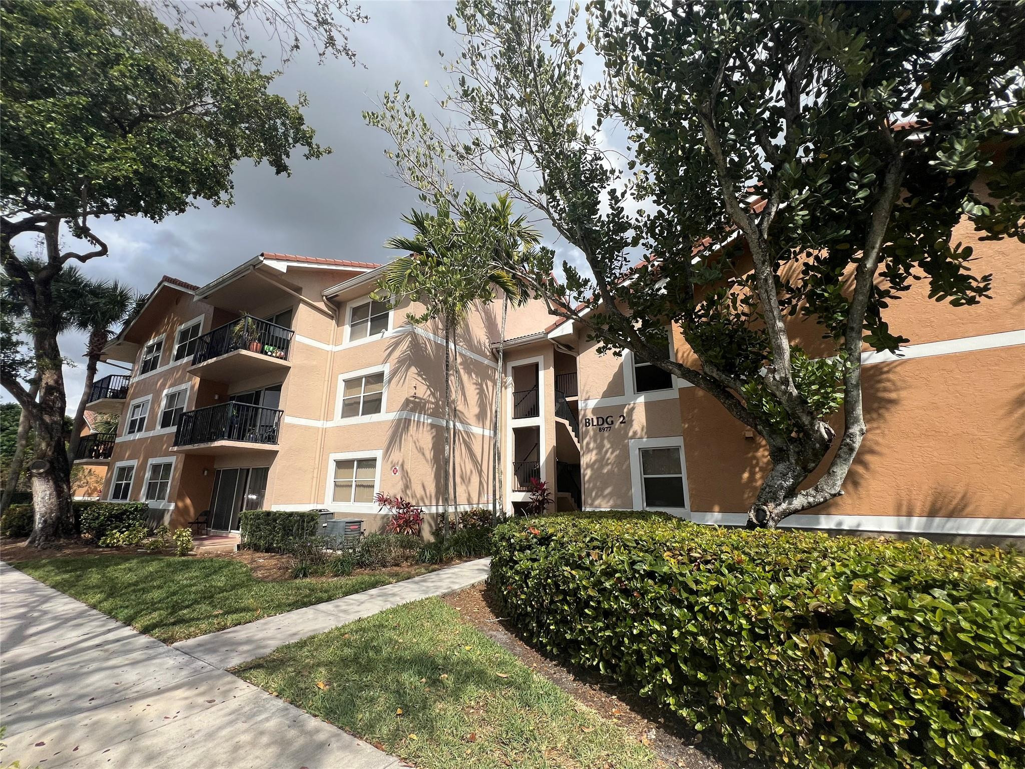 EDGEWATER CONDO - Residential Lease
