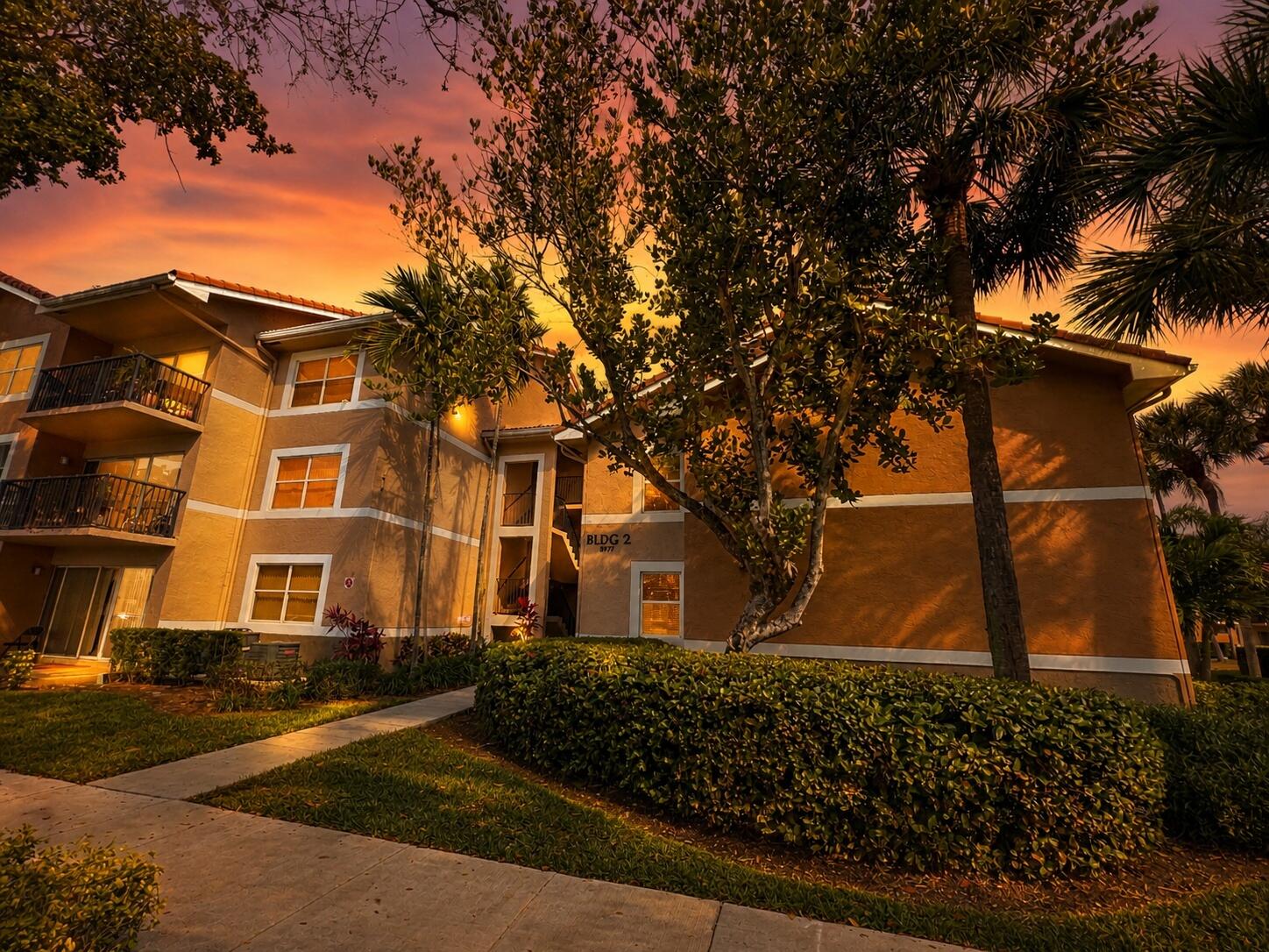 EDGEWATER CONDO - Residential Lease