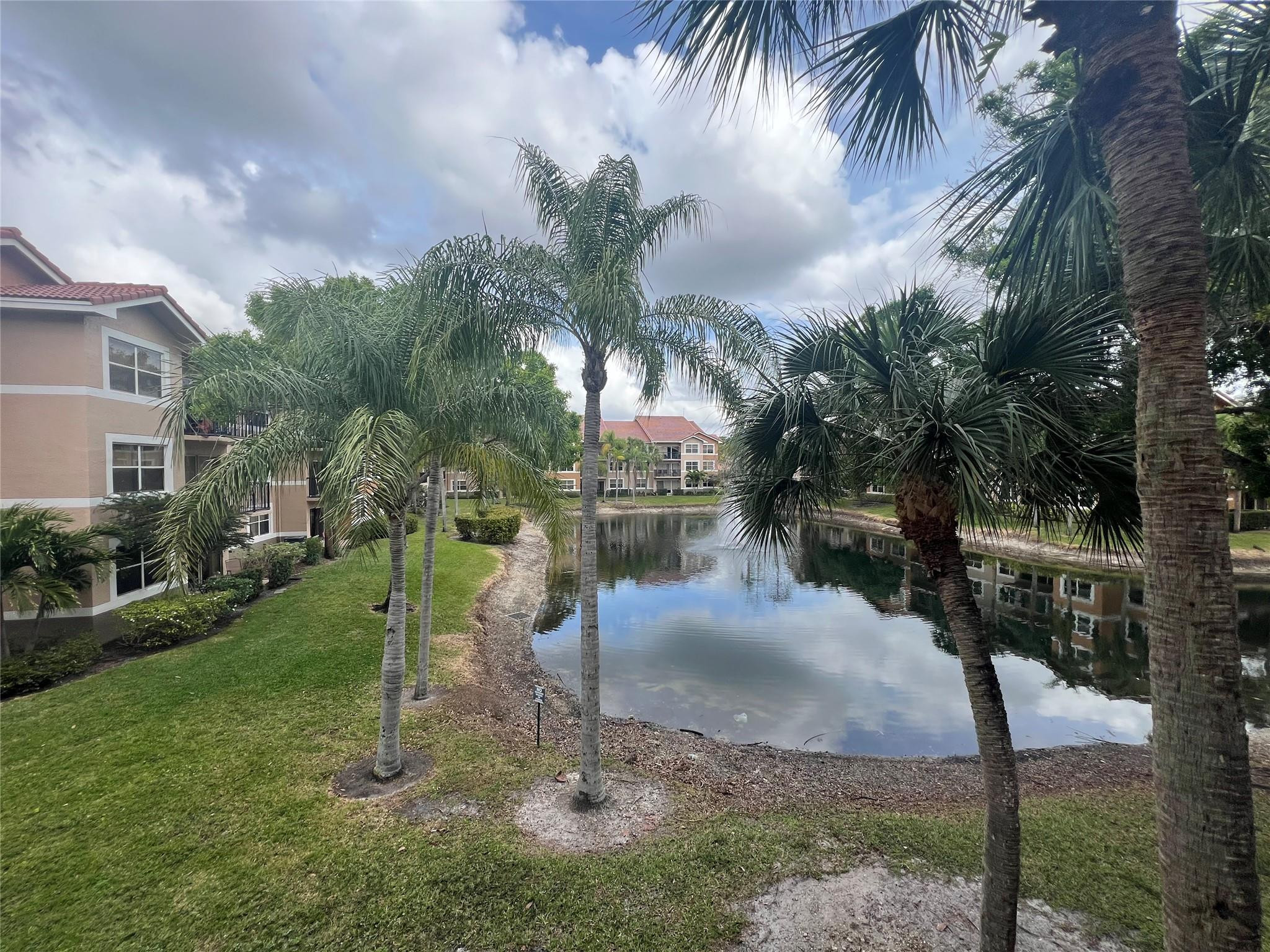 EDGEWATER CONDO - Residential Lease
