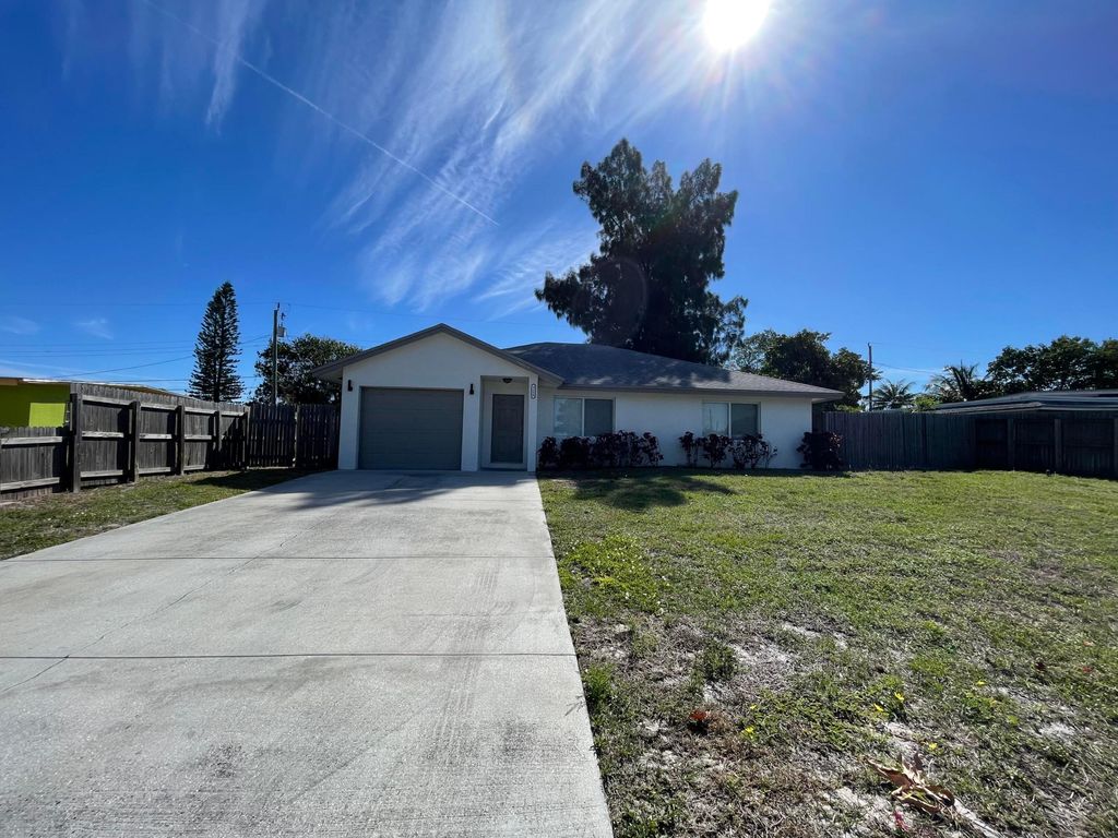 Photo of 3150 Orange Street, Boynton Beach, FL 33435 (MLS # R11074735)