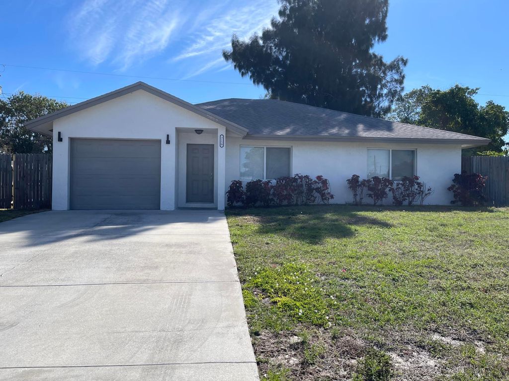 Photo of 3150 Orange Street, Boynton Beach, FL 33435 (MLS # R11074735)