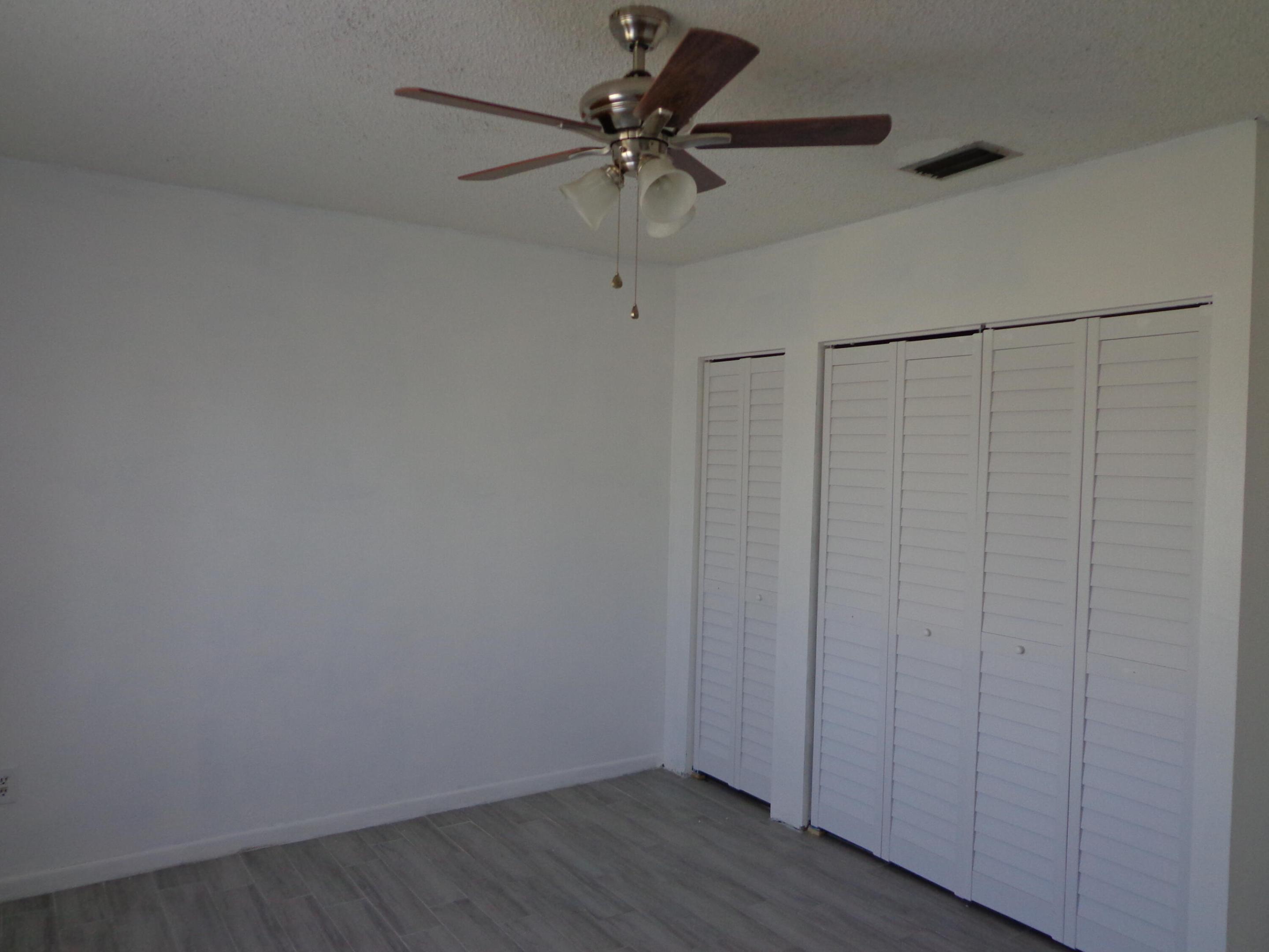 LA MANCHA - Residential Lease