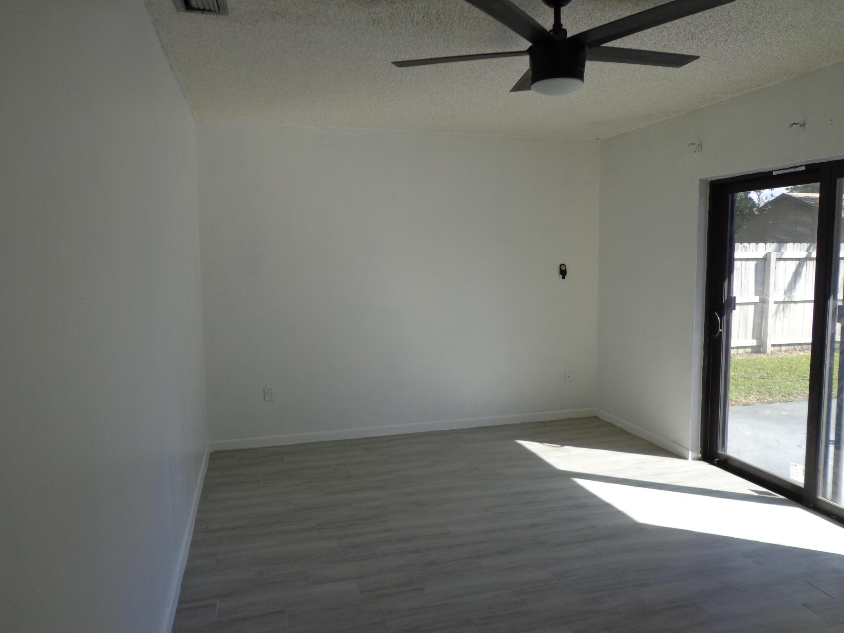 LA MANCHA - Residential Lease