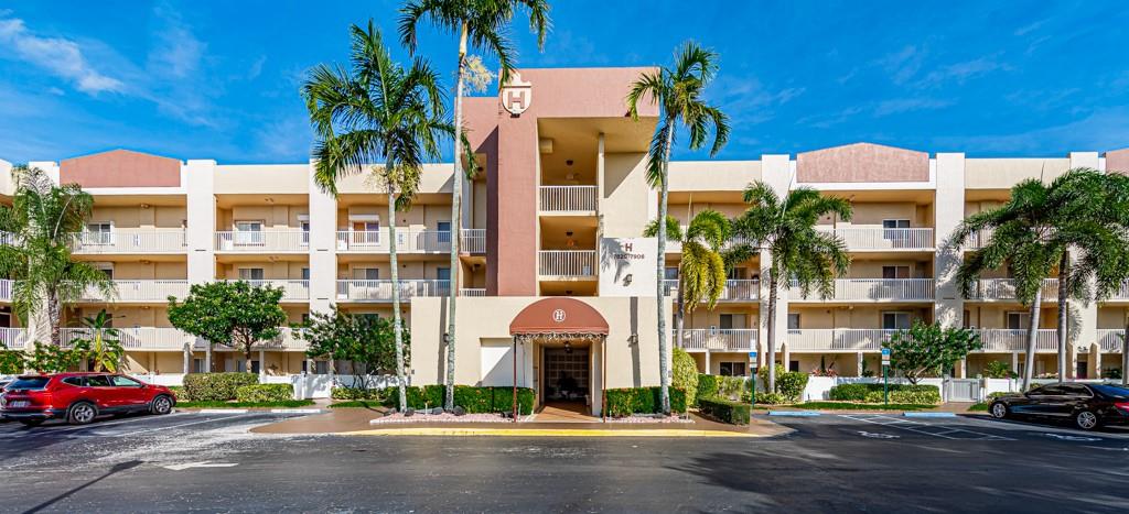 A Large Beautiful 1st floor Corner unit!! 55+ community at Trent Building H in Kings Point. Immaculate 2/2 with a beautiful split, spacious & private. Upgraded Kitchen with granite countertops, Stainless Steel appliances in the kitchen and two huge bedrooms with the master bedroom having its own walk-in closet. Washer & Dryer in the unit. Enjoy your enclosed screened patio with a breathtaking water lake view. Accordion shutters on all windows & the patio. Enjoy the Pool in Trent community. Included is everything that Kings Point c has to offer is a great Clubhouse, State of the Art Theater, courtesy bus and the fabulous amenities! A Must See! Monthly Fees are $192.00 to Kings Point + $478 to Trent H community combined = $670.00 ** No Leasing allowed**