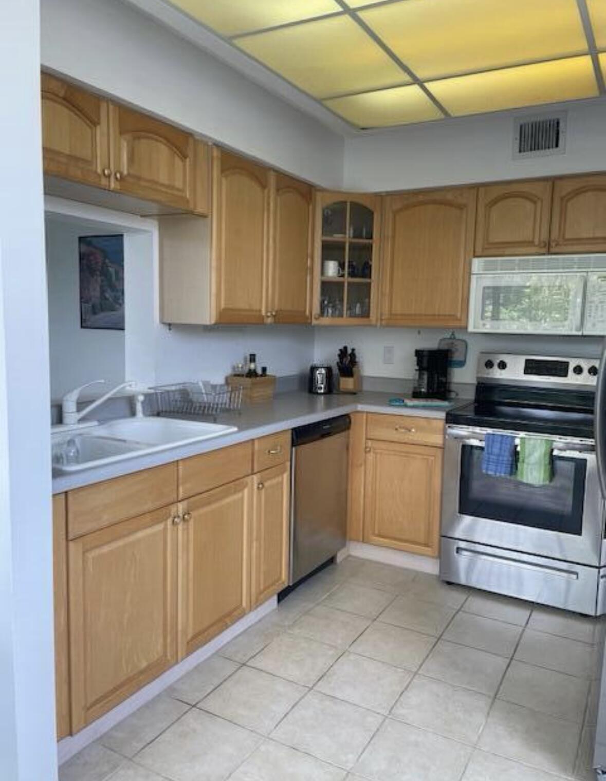 LAVERS DELRAY RACQUET CLUB CONDO - Residential