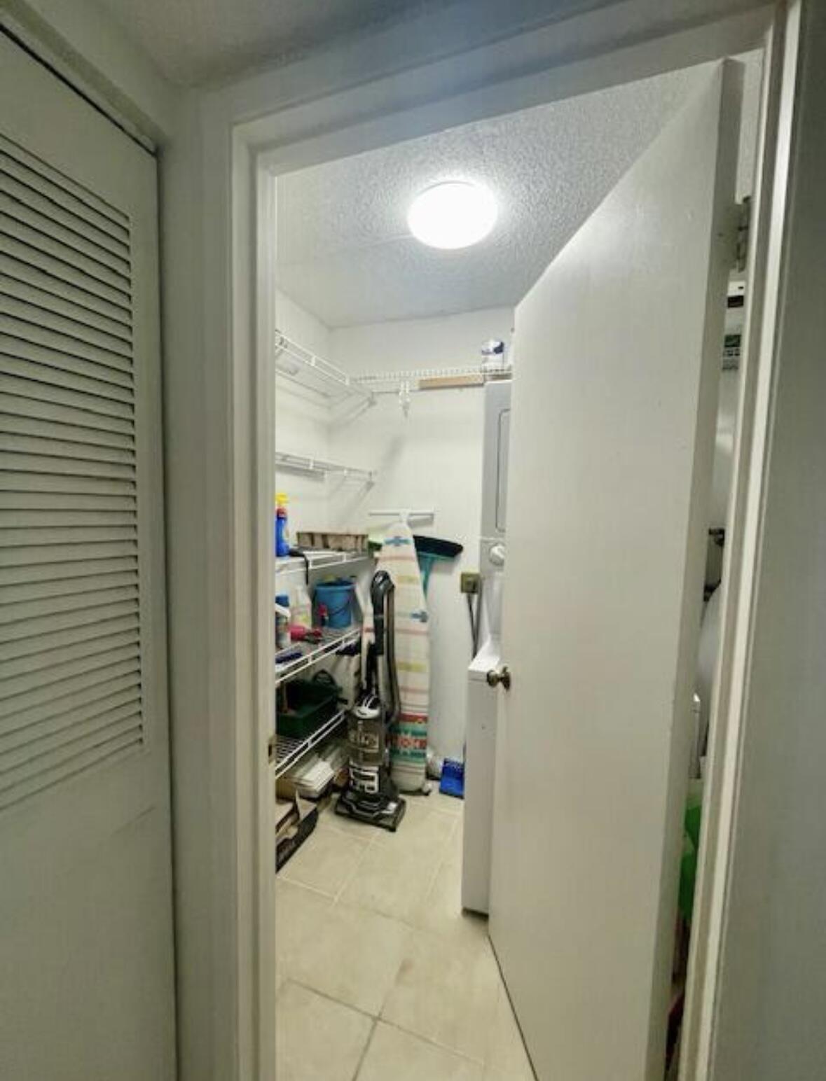 LAVERS DELRAY RACQUET CLUB CONDO - Residential