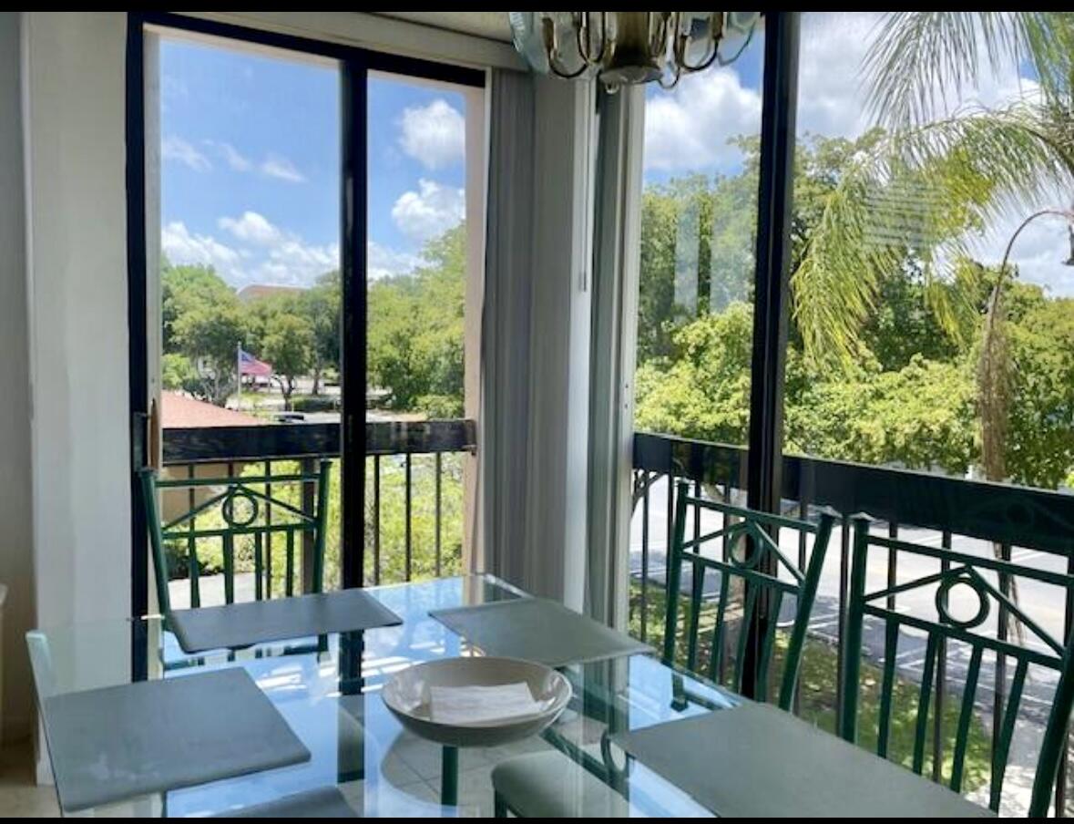 LAVERS DELRAY RACQUET CLUB CONDO - Residential