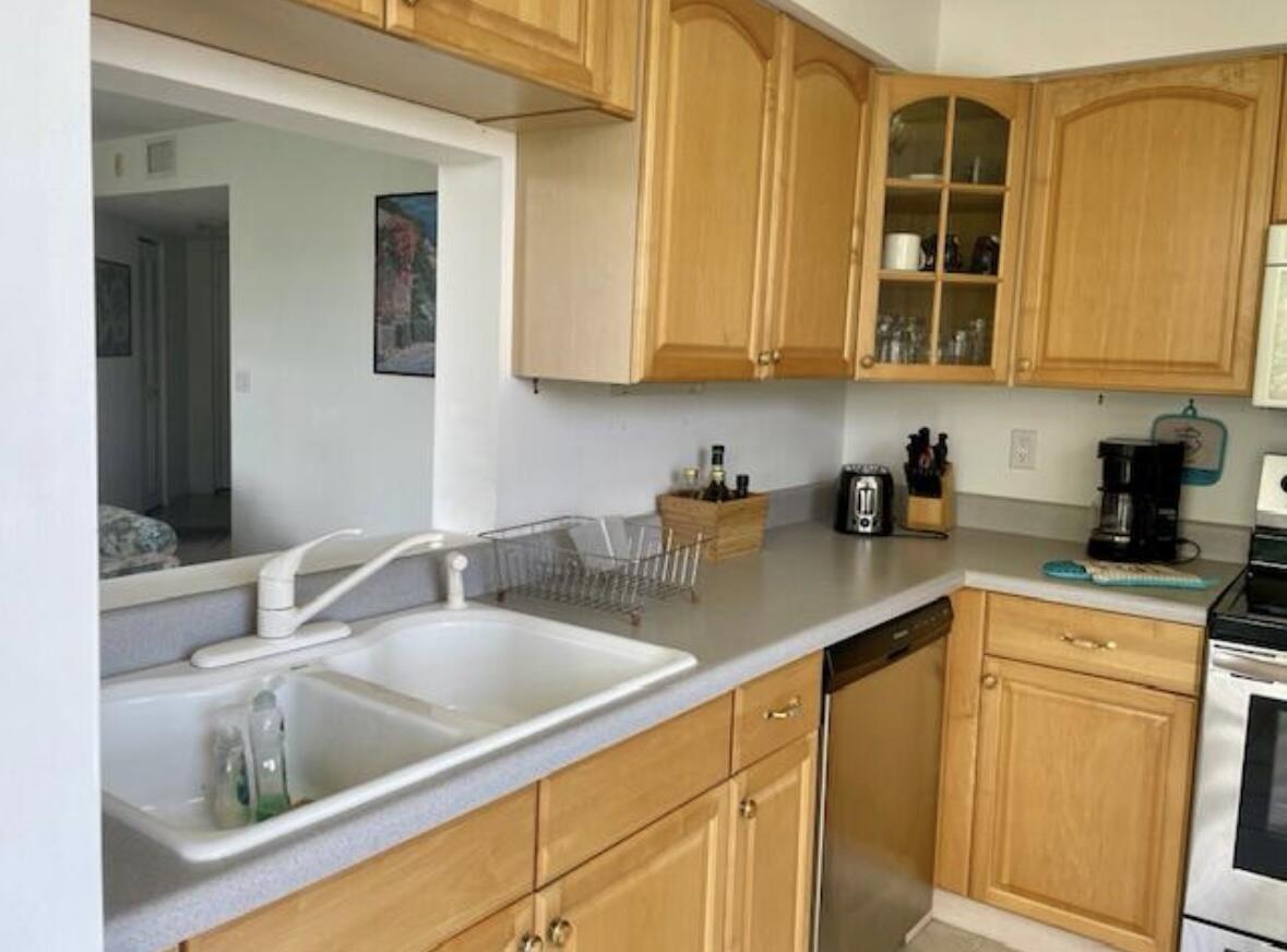 LAVERS DELRAY RACQUET CLUB CONDO - Residential