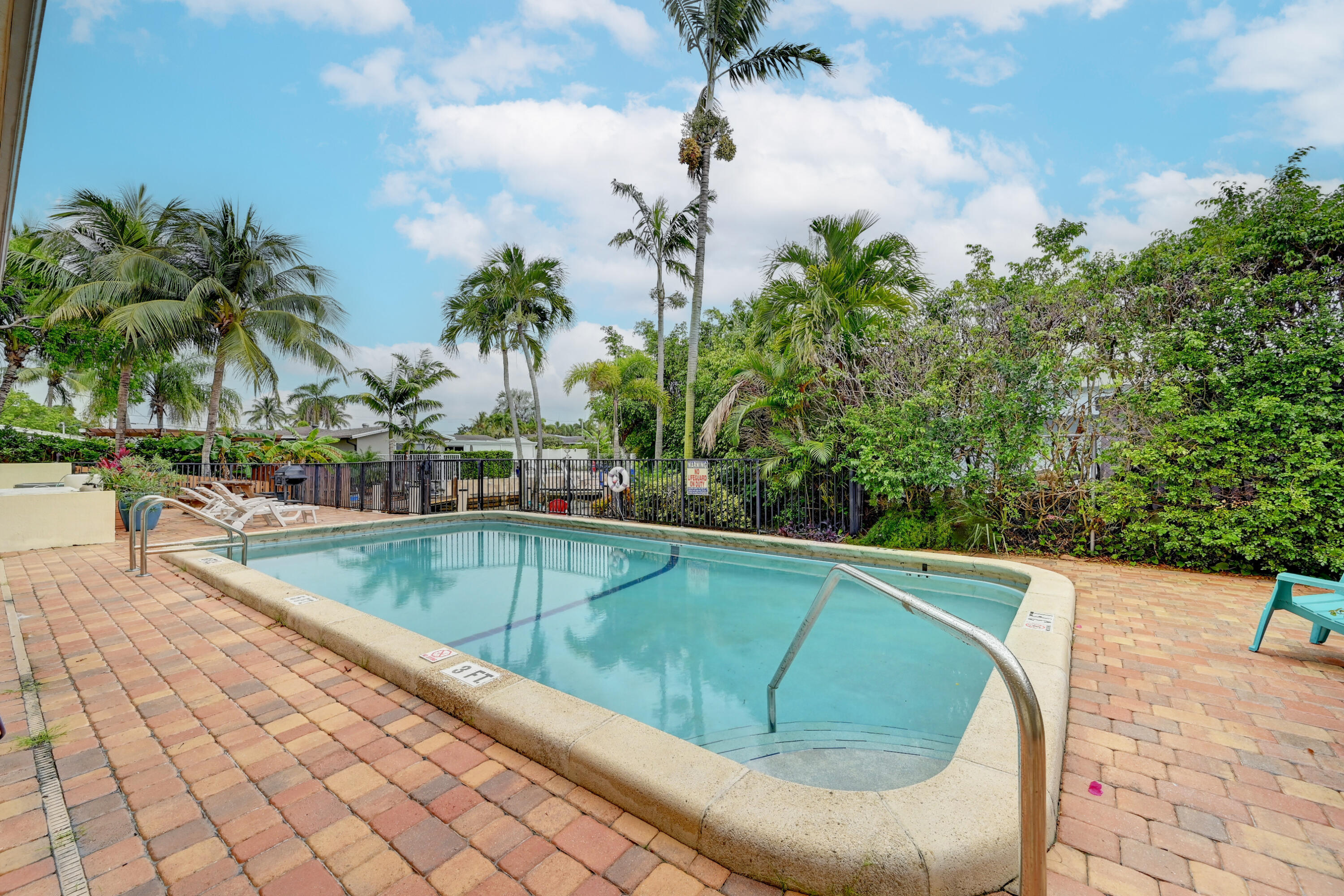 BOULEVARD PARK ISLES SEC 5 - Residential Lease