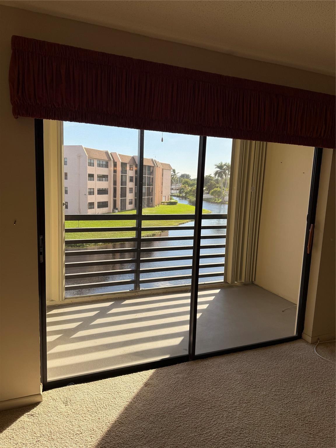 10442 Sunrise Lakes Blvd 303