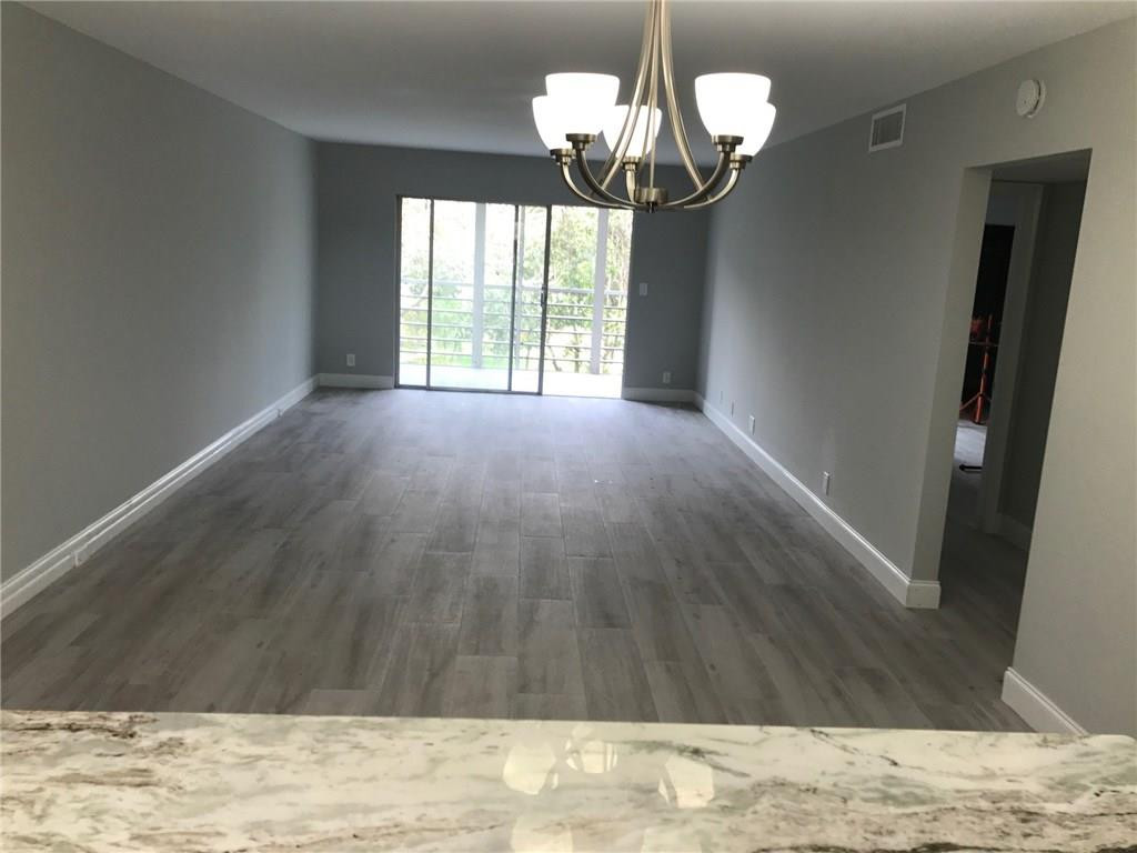 VICTORIA,WYNMOOR - Residential