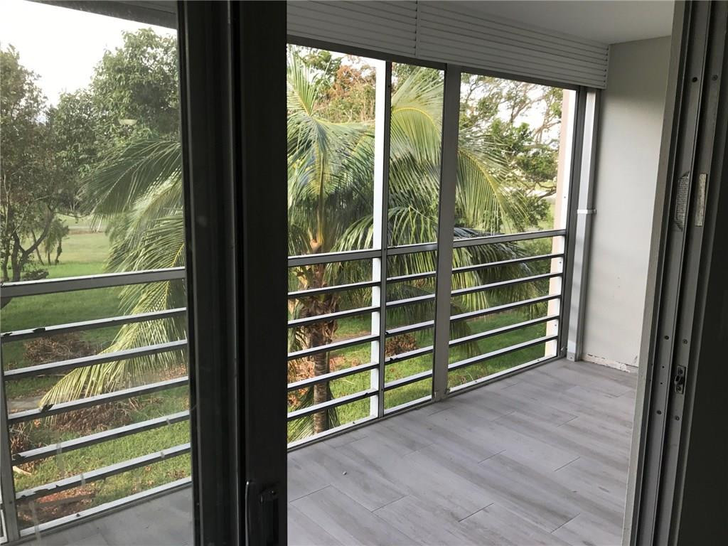 VICTORIA,WYNMOOR - Residential