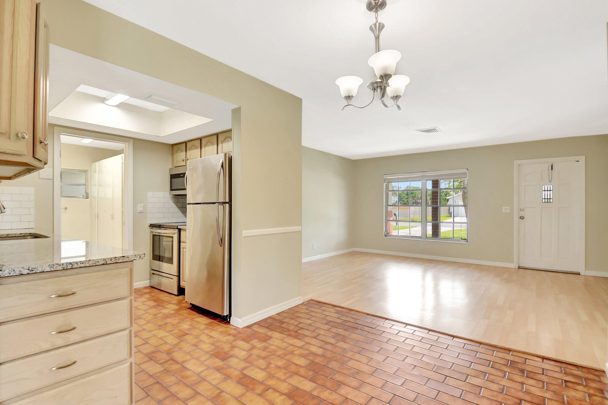 LAUREL HILLS 4TH ADD - Residential