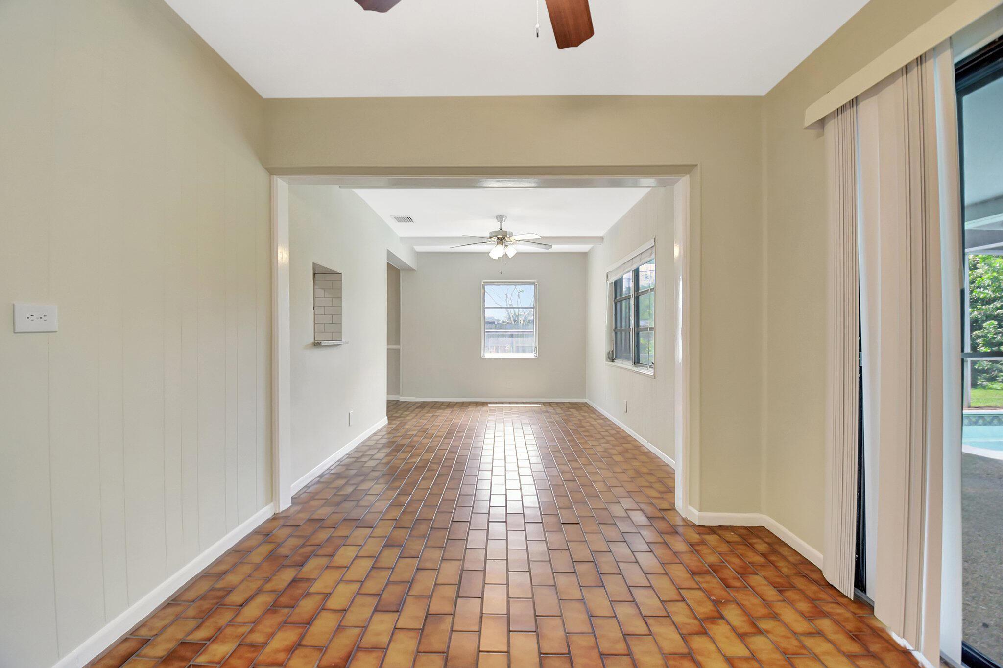 LAUREL HILLS 4TH ADD - Residential