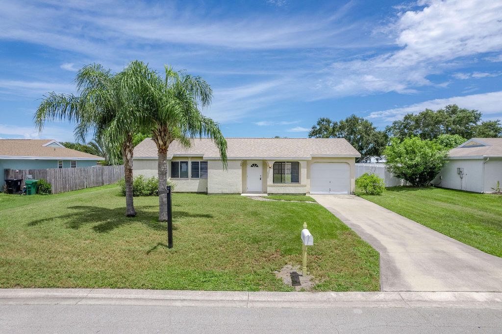 Photo of 1621 SE Cascella Court, Port Saint Lucie, FL 34952 (MLS # R11015724)
