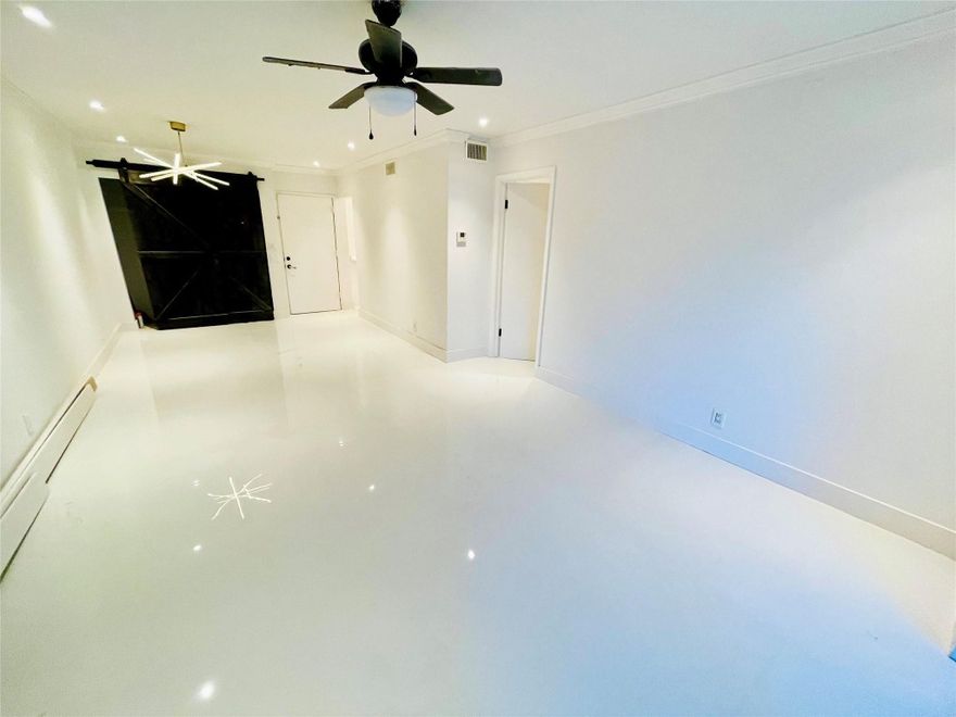 Absolutely Gorgeous Completely Renovated 1 Bed 1 Bath Condo in the Exclusive Gated Community of Oakland Shores! This Luxury Condo Features New 48X48 Porcelain Tiles throughout, Quartz Countertops, European Style Kitchen Cabinets, New Bathroom Vanity, New LED Mirror, New Toilet, New Faucets, New LED Recessed Lights, Modern Light fixtures, New Baseboards, Freshly Painted Throughout, New Appliances and List Goes On! Assigned car Parking. Community Pool, Clubhouse, Tennis Courts! Close to Major Highways, Restaurants, Shopping and More!