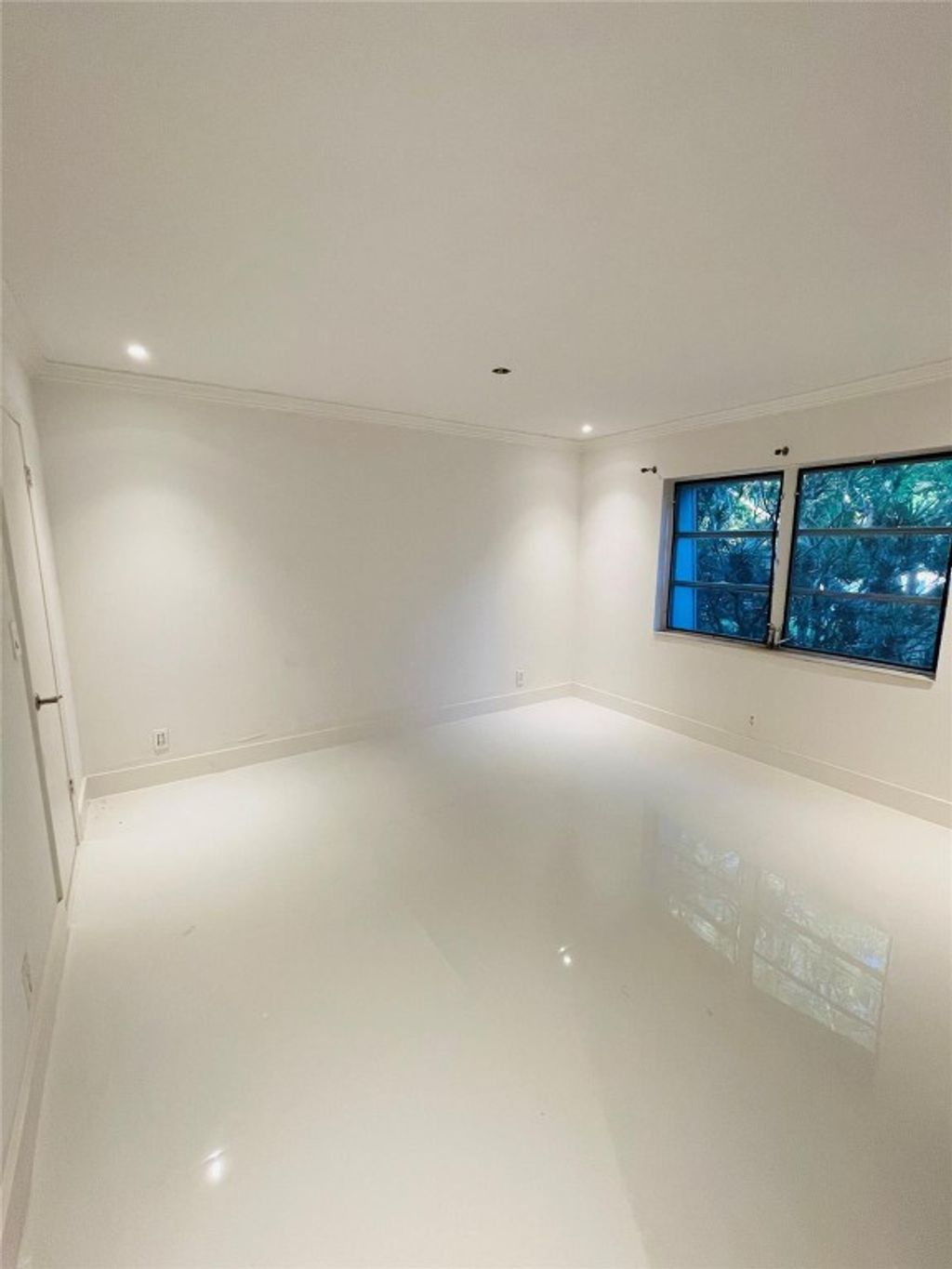 Photo of 3125 Oakland Shores Drive #B203, Fort Lauderdale, FL 33309 (MLS # F10529649)