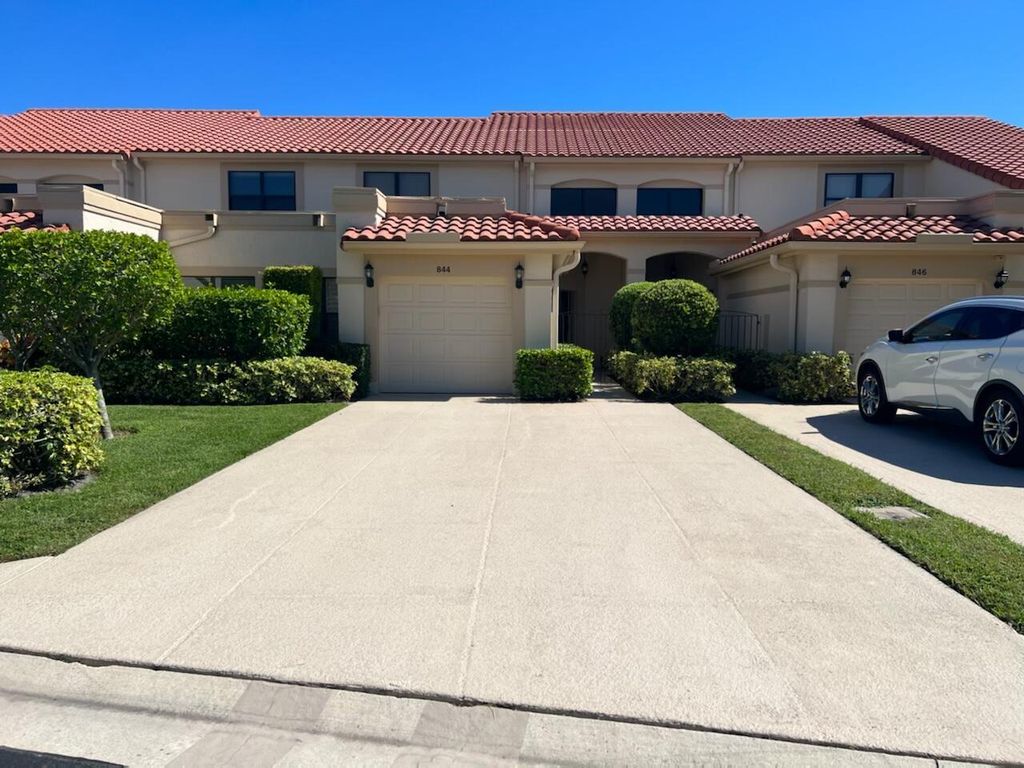 Photo of 844 Windermere Way, Palm Beach Gardens, FL 33418 (MLS # R10928603)