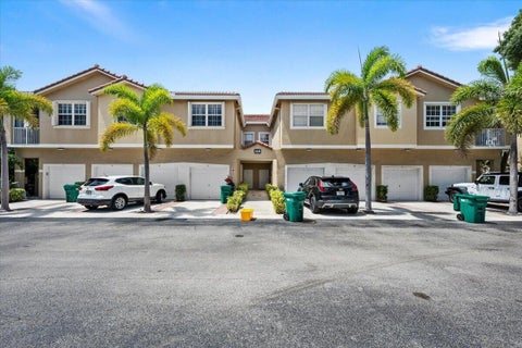 Photo of 113 LIGHTHOUSE Circle #C, Tequesta, FL 33469 (MLS # B26072060)