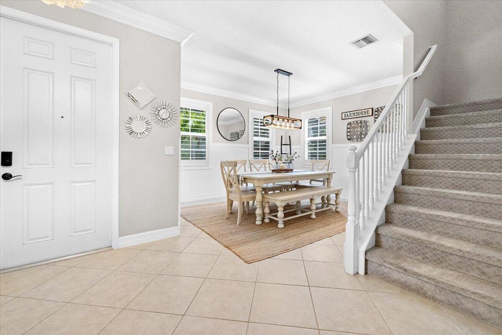 Photo of 154 BANDON Lane, Jupiter, FL 33458 (MLS # B26075085)