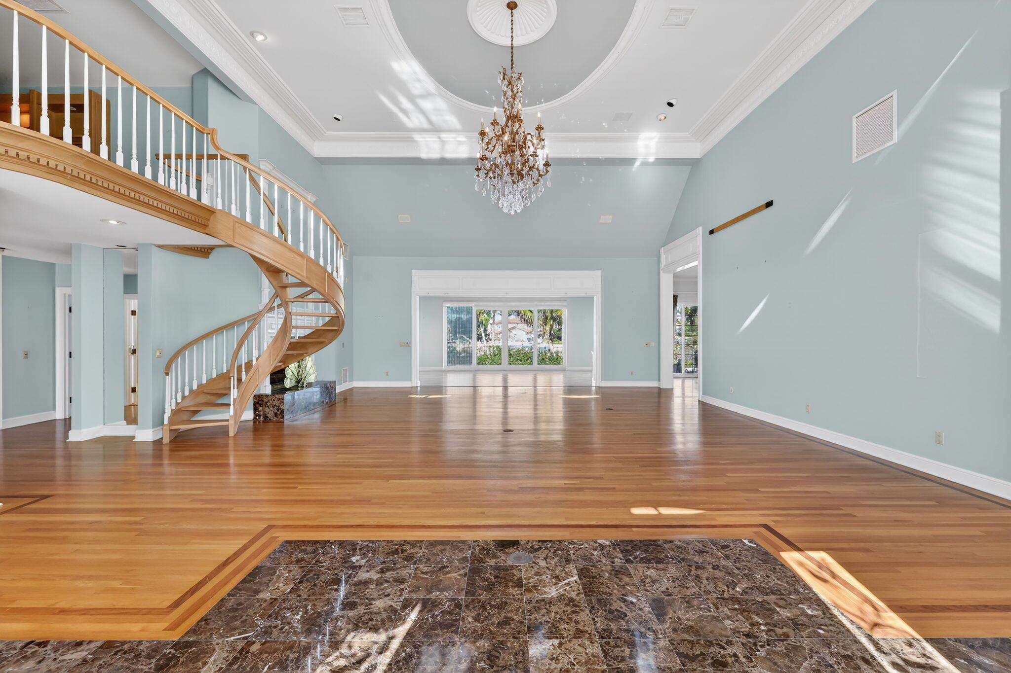 SAILFISH POINT - Residential