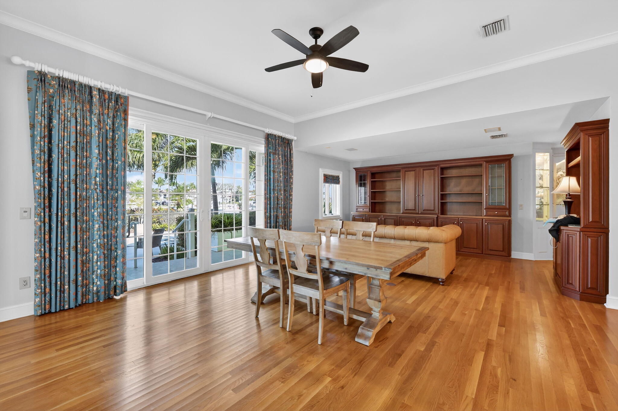 SAILFISH POINT - Residential