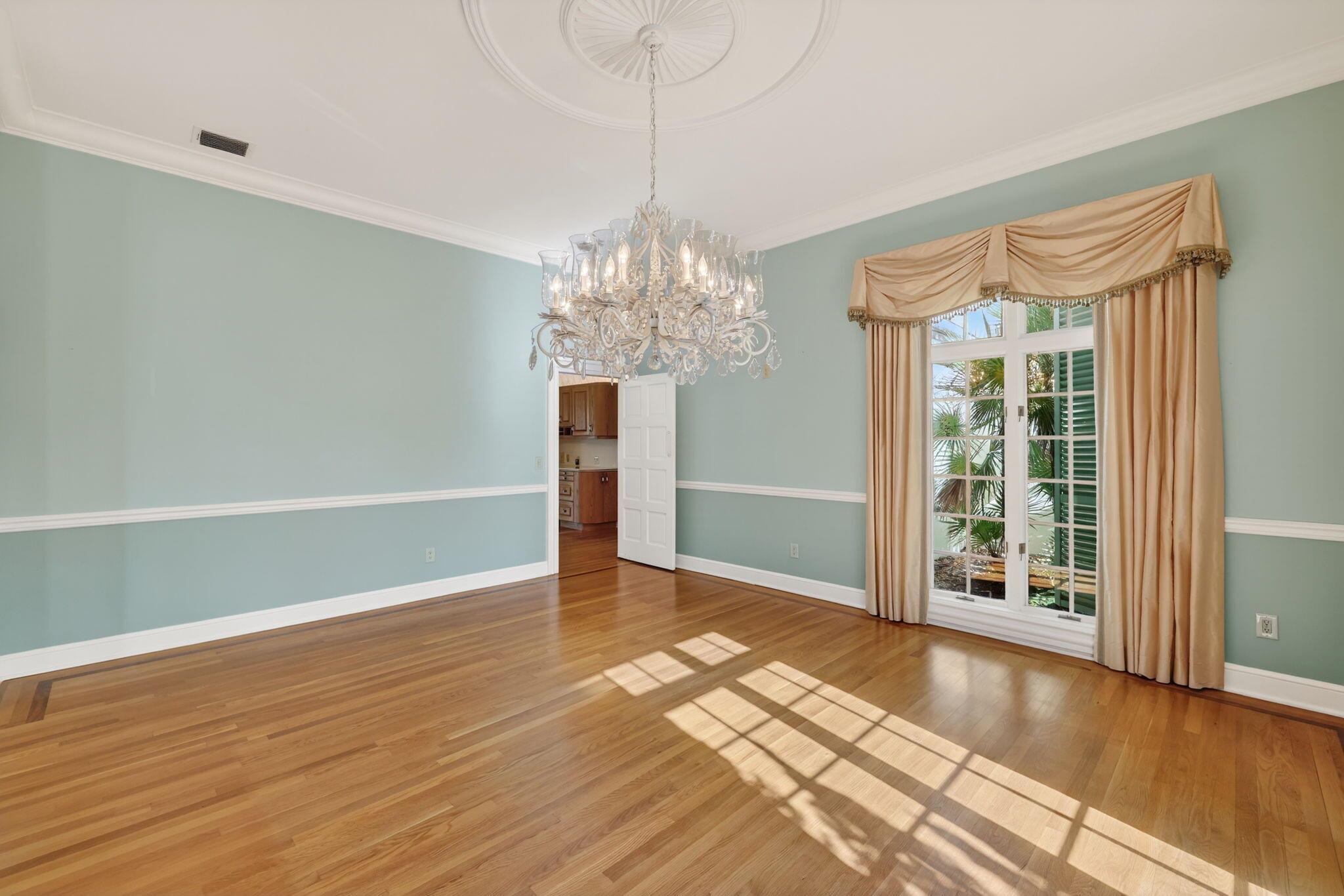 SAILFISH POINT - Residential