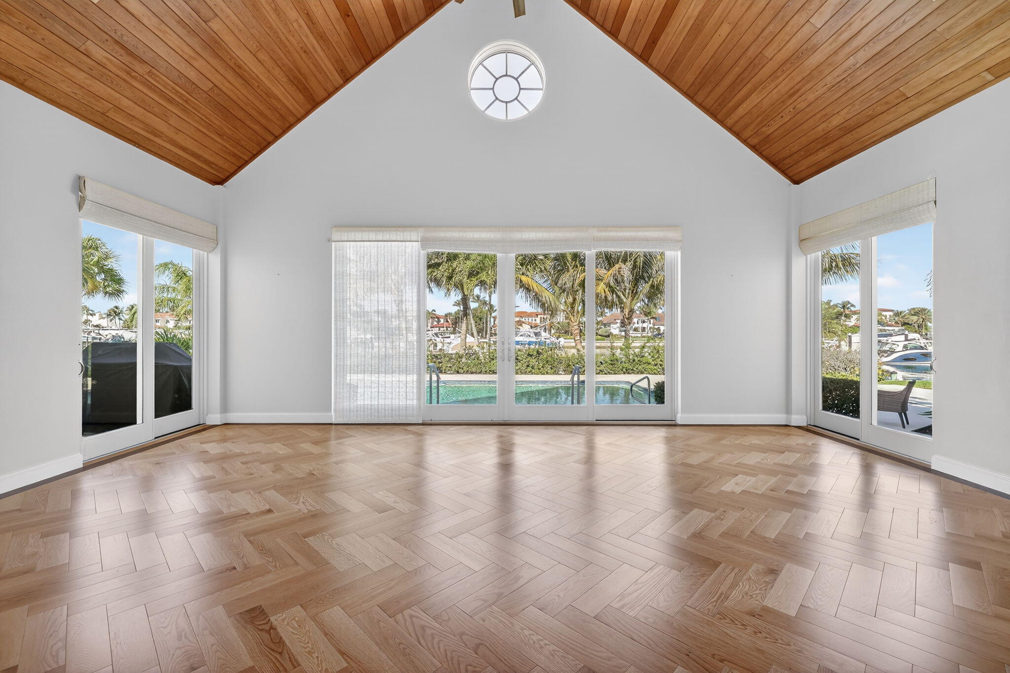 SAILFISH POINT - Residential