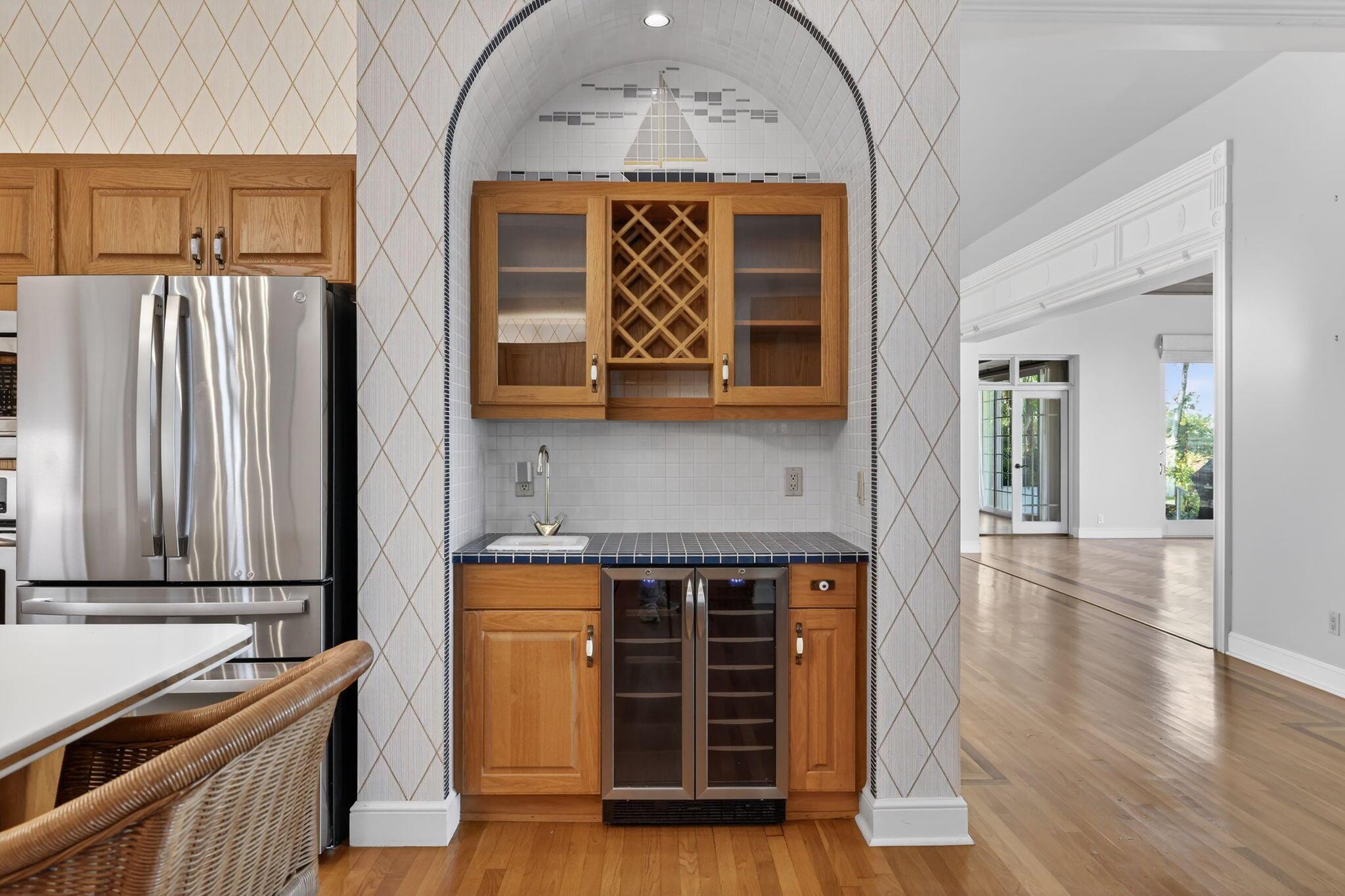 SAILFISH POINT - Residential